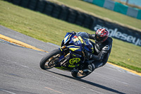 anglesey-no-limits-trackday;anglesey-photographs;anglesey-trackday-photographs;enduro-digital-images;event-digital-images;eventdigitalimages;no-limits-trackdays;peter-wileman-photography;racing-digital-images;trac-mon;trackday-digital-images;trackday-photos;ty-croes